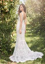 Load image into Gallery viewer, Lillian West style 66126, NEW with tags