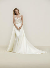 Load image into Gallery viewer, Pronovias "Dranoe", Salon Sample, with detachable skirt