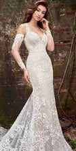 Load image into Gallery viewer, Mon Cheri 119254, Salon Sample