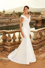 Load image into Gallery viewer, JA Sincerity 44234, Salon Sample