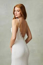 Load image into Gallery viewer, Kelly Faetanini "Goldie" Salon Sample