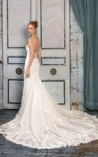 Load image into Gallery viewer, Justin Alexander Signature 99008, Salon Sample