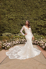 Load image into Gallery viewer, Casablanca 2476, Salon Sample