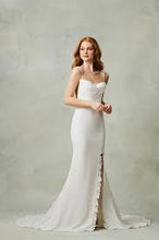 Load image into Gallery viewer, Kelly Faetanini "Goldie" Salon Sample