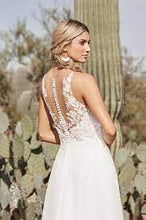 Load image into Gallery viewer, Lillian West 66154, Salon Sample