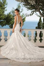 Load image into Gallery viewer, Justin Alexander 88077, Immaculate Salon Sample