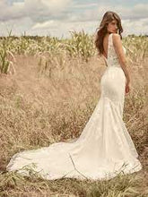 Load image into Gallery viewer, Rebecca Ingram "Angie", Salon Sample