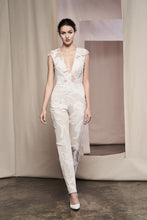 Load image into Gallery viewer, Justin Alexander Signature, style 99100, Salon Sample