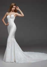 Load image into Gallery viewer, Pronovias "Corelia", Salon Sample