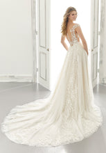 Load image into Gallery viewer, MoriLee "Alice", Salon Sample