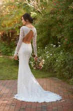 Load image into Gallery viewer, Essence of Australia D3010, Salon Sample