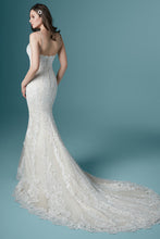Load image into Gallery viewer, *Maggie Sottero "Cassandra", Salon Sample