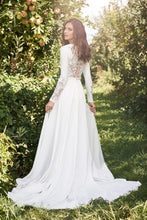 Load image into Gallery viewer, Lillian West style 66120, Salon Sample (no slit)