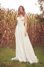 Load image into Gallery viewer, Lillian West 66060, Salon Sample