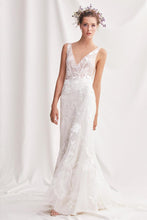 Load image into Gallery viewer, Willowby style 52122, Salon Sample