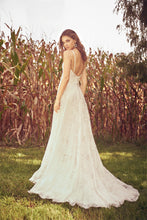 Load image into Gallery viewer, Lillian West 66060, Salon Sample