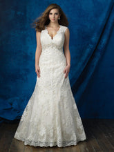 Load image into Gallery viewer, Allure style 386W, Salon Sample