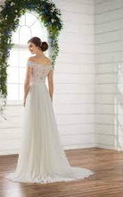 Load image into Gallery viewer, Essence of Australia D2446, Salon Sample