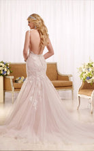 Load image into Gallery viewer, Essence of Australia D2147, Salon Sample