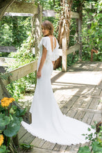 Load image into Gallery viewer, Lillian West 66002, Salon Sample