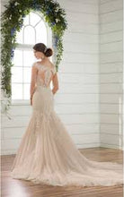 Load image into Gallery viewer, Essence Of Australia D2434, Salon Sample