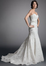 Load image into Gallery viewer, Eve of Milady Style 1519, NEW