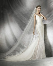 Load image into Gallery viewer, Pronovias"Tamar", Salon Sample