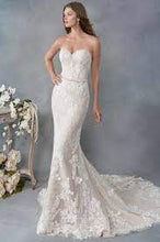 Load image into Gallery viewer, Kenneth Winston style 1790, Immaculate Salon Sample