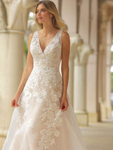 Load image into Gallery viewer, Randy Fenoli "Aspen", NEW with tags