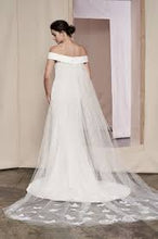 Load image into Gallery viewer, Justin Alexander Signature, style 99107 with cape, Salon Sample