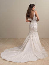 Load image into Gallery viewer, Abella "Nadine", Salon Sample
