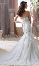 Load image into Gallery viewer, David Tutera 114293, Salon Sample